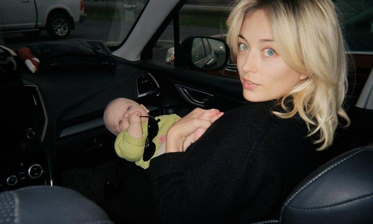 A picture of Caroline Vreeland with her son, Miro.